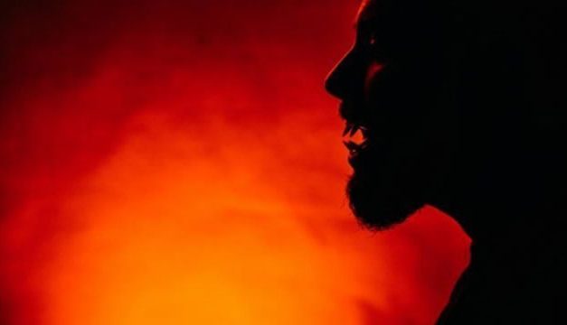 Kisah Iblis yang Tobat dan Ingin Menjadi Saleh