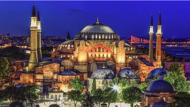 Lika-liku 1500 Tahun Hagia Sophia: Kisah 4 Penguasa